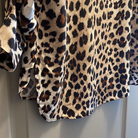 Zara Button Up - Picture 3 of 4